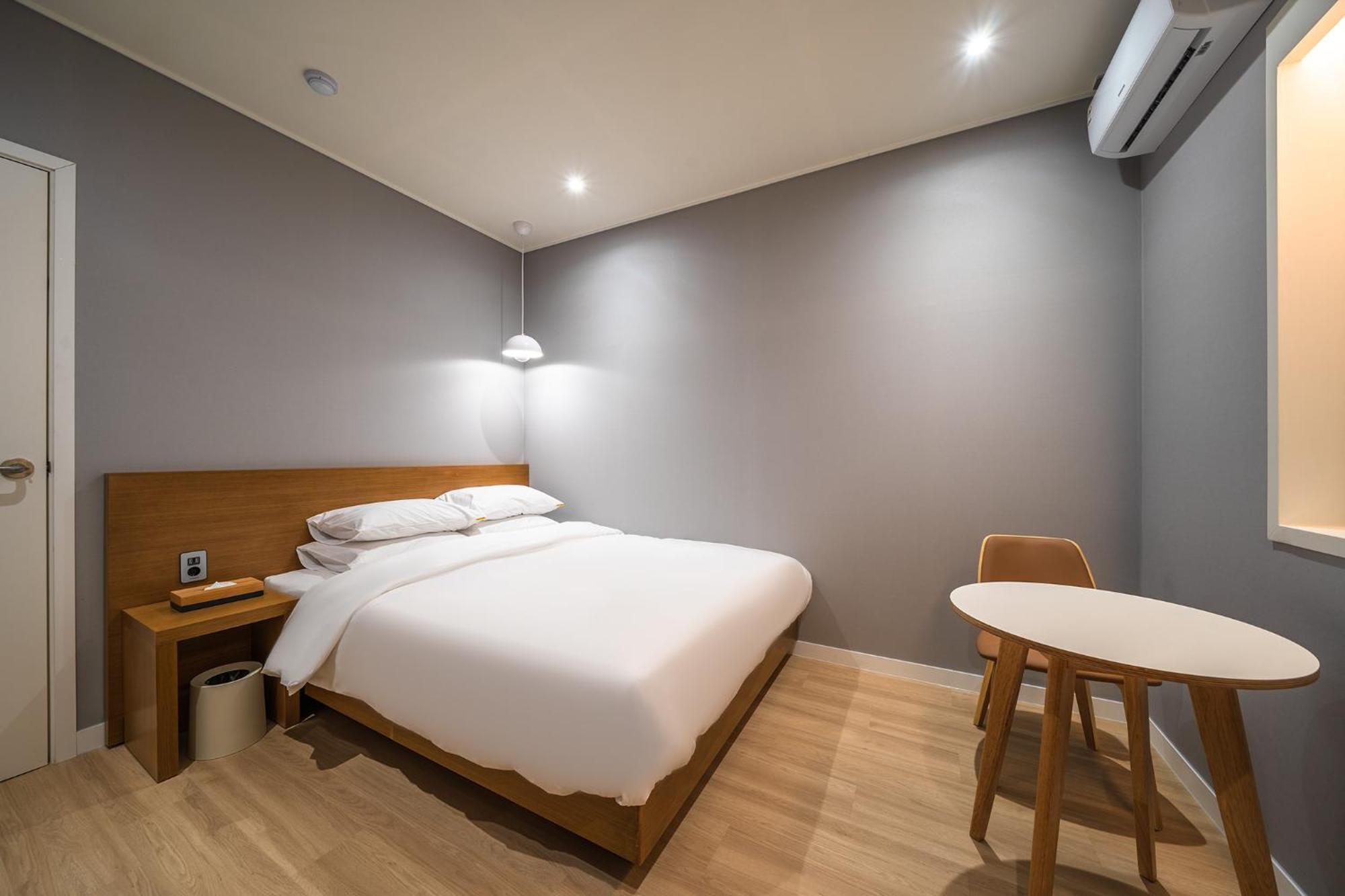 Mono Hotel Сувон Екстериор снимка